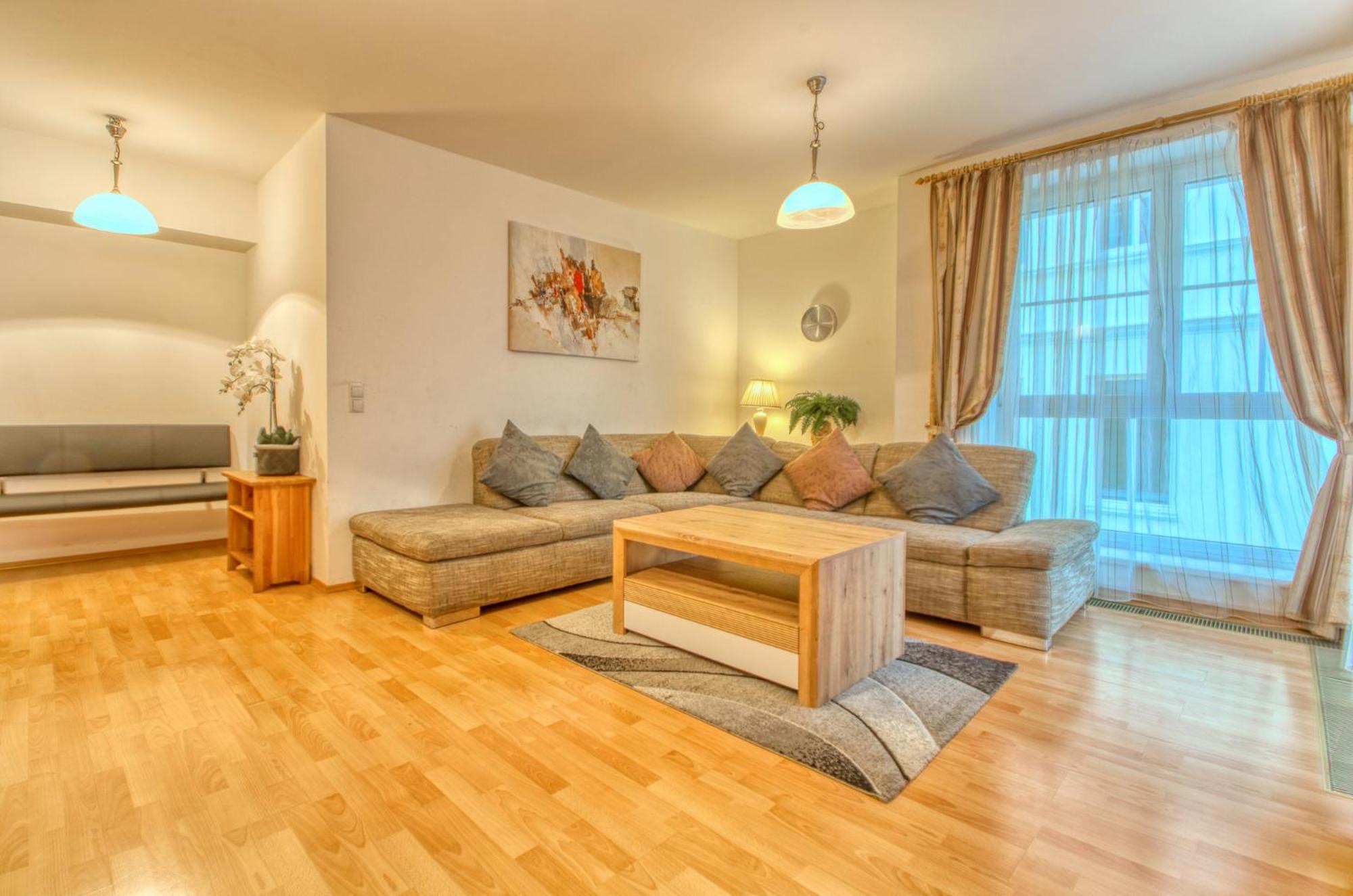 Zeller City Apt Aydin - By Alpen Apartments Целль-ам-Зе Экстерьер фото